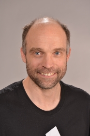 Photo of Associate Professor Mikkel Andersen.