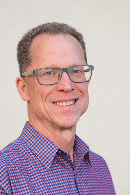 Dr Steven Sexton