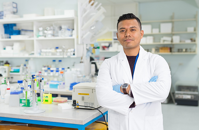 Sumeet Manandhar in the lab 2019