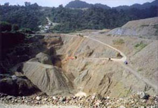 A 90m deep alluvial gold mine in gravels on the Australian Plate at Ross. (photograph courtesy Crown Minerals)