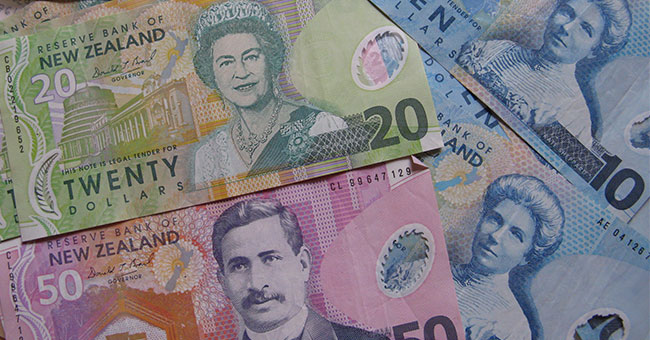 New Zealand bank notes thumbnail