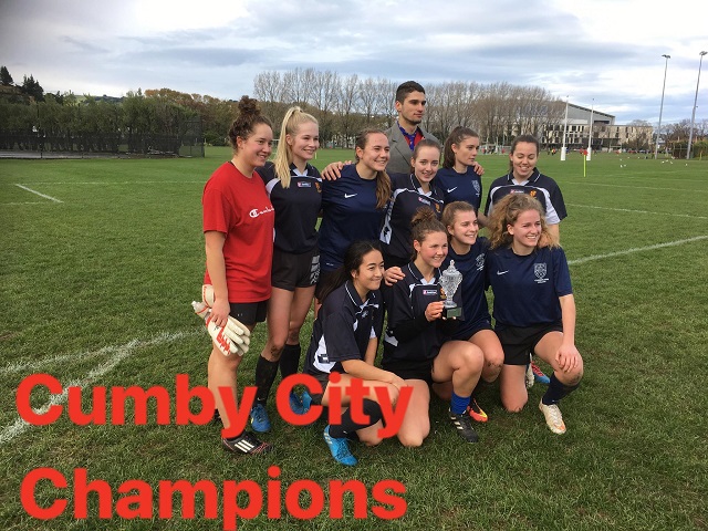 2018 Residential College's Womens Football champions, with RA Will White