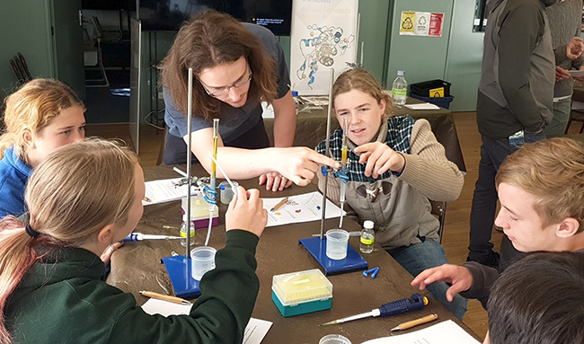 Josh Scadden teaches chromatography