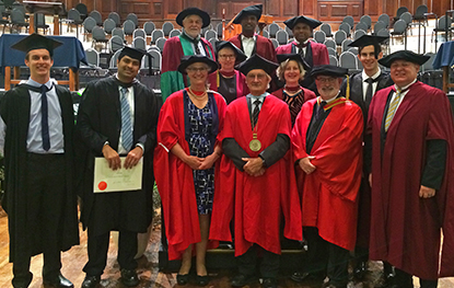 physio_news_Graduation Stanley Paris 2017.cropped