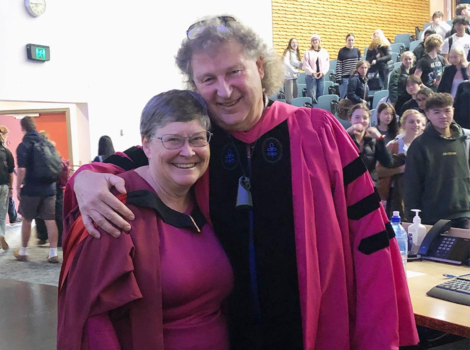 Hamish Spencer and Emeritus Professor Abby Smith at Hamish’s final lecture before retirement. 