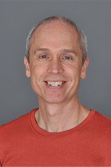 Dr Jonathan Kennedy