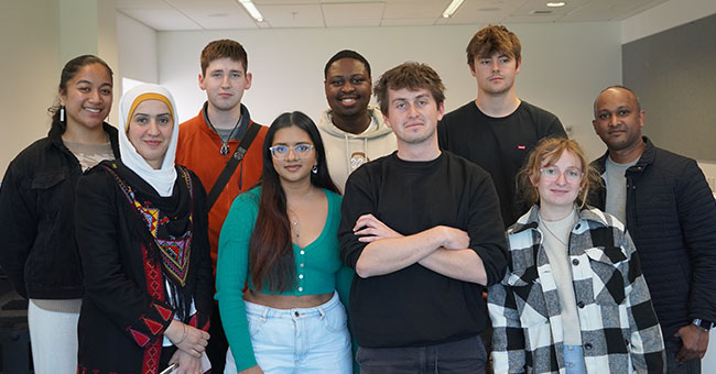 Tournament-Week-student-team-with-staff