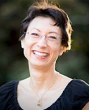 Dr Amanda Charton.