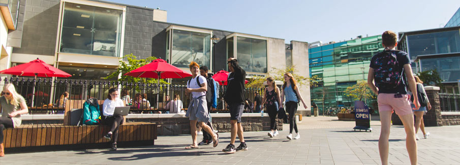 Students outside of St Davids Cafe