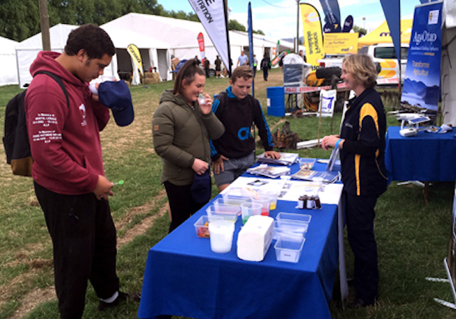 Department of Food Science flavour testing at Ag at Otago Site, Waimumu Field Days 2018.