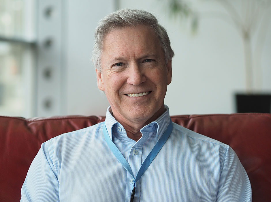 Mark-Richards headshot 