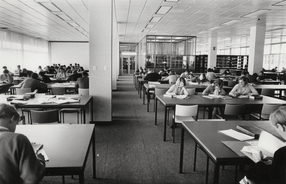 Main reading room, University of Otago Library