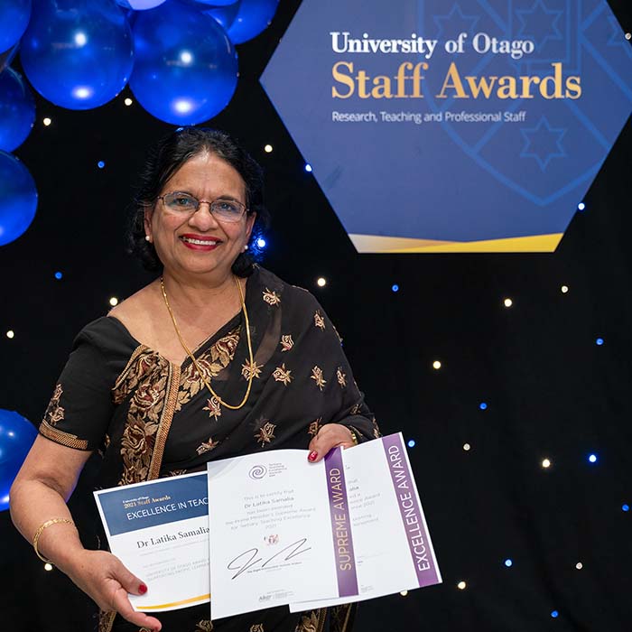 Dr Latika Samalia receives teaching award