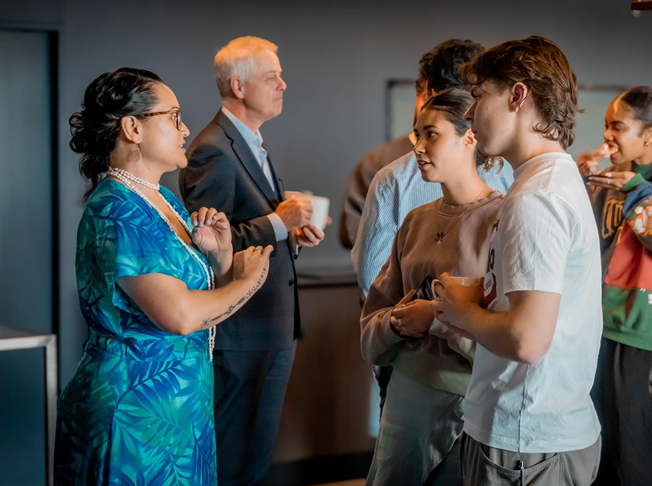 POPO internship Pauline Fuimaono Sanders with interns image