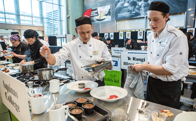 chef-of-the-year-winners-in-action-image