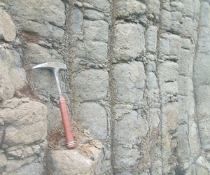 Dunedin Volcanic complex, Second Beach - getting hammered!