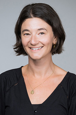 Kelly Phillips headshot