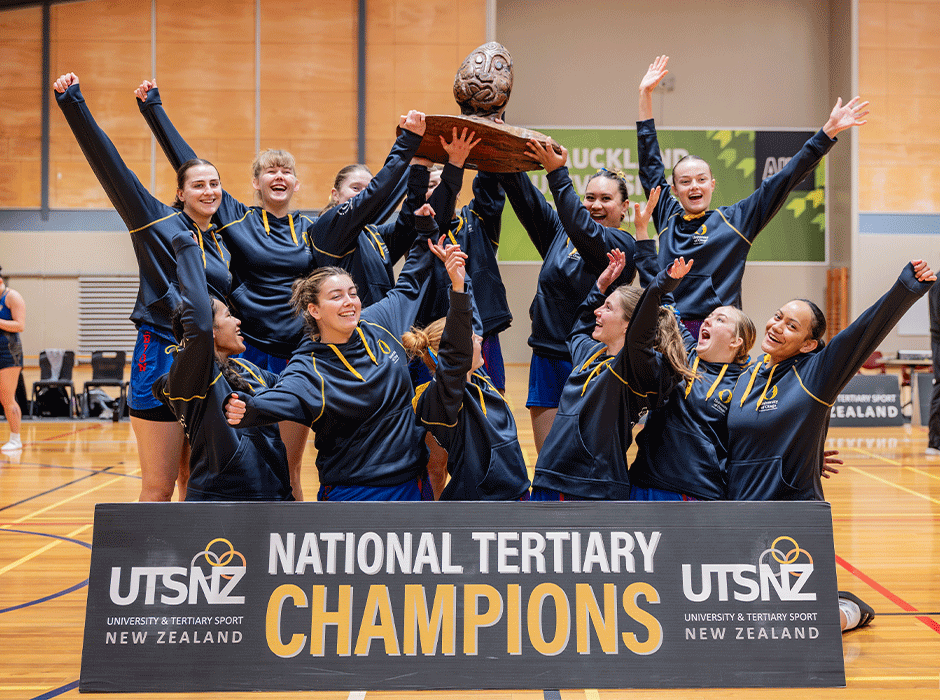 netball team celebrating