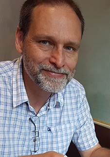 Professor Bruce Robertson 2021 image