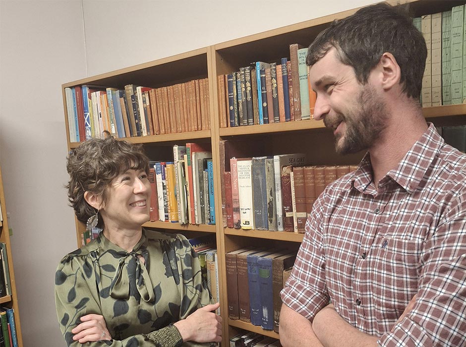 Professor Maebh Long (Eamon Cleary Chair of Irish Studies) speaks with Chris Watts (representing the Dunedin-Edinburgh Sister City Society).  