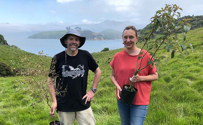 Ecology Professor Steve Wing and Dr Anna Wood