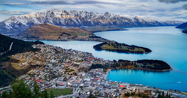 Queenstown-lake view