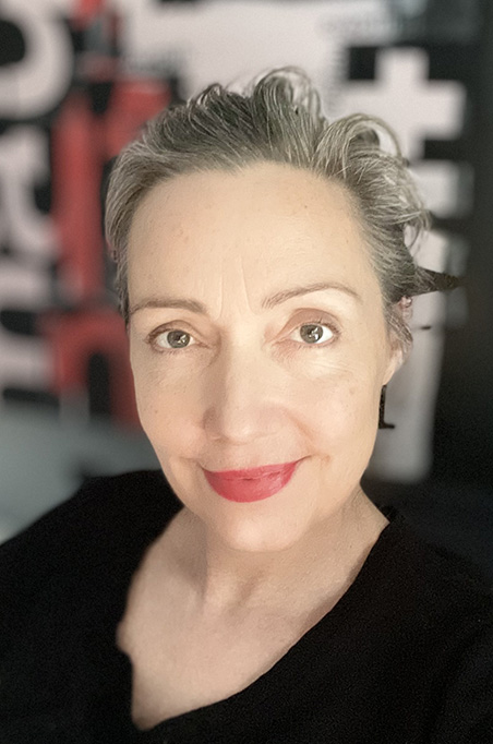 Dr Chloe Campbell headshot