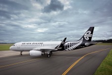 Air_NZ_plane_larger
