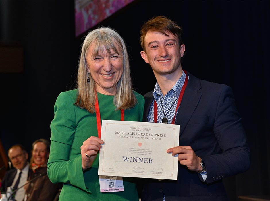 Thomas Pirker receiving his award from CSANZ President Dr Mayanna Lund.