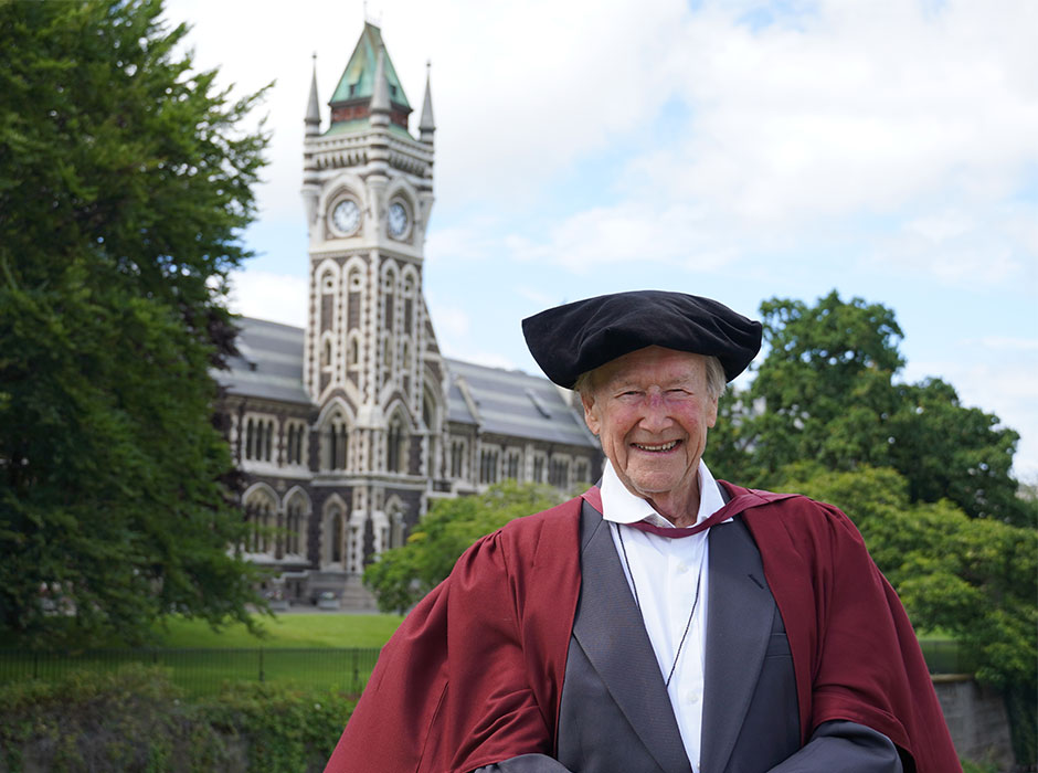 Peter Duncan graduate main image 940