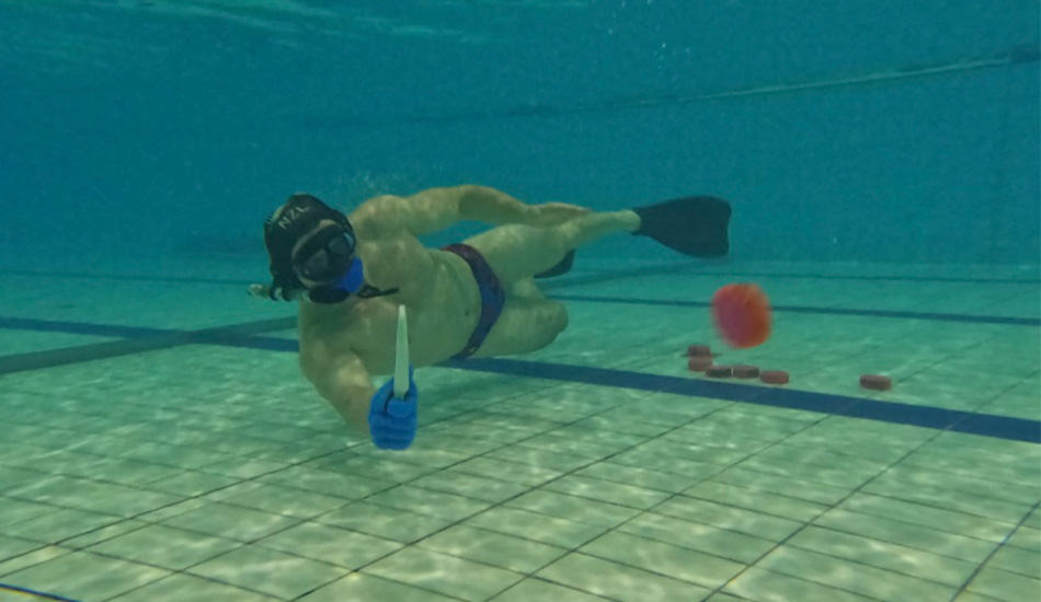 Gareth Ward-Allen underwater playing polo