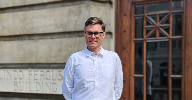 Associate Professor Andrew Reynolds is Otago’s 2025 winner of the Rowheath Trust Award and Carl Smith Medal, which recognises the outstanding research performance of early career staff. 