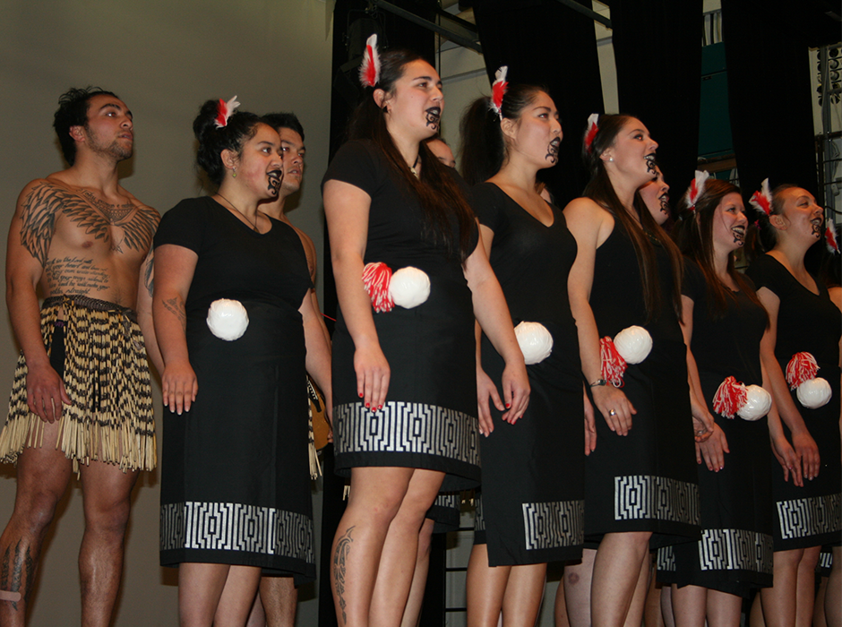 Maor108 students perform at a previous concert.