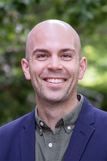 A profile photo of Matthew McNeil