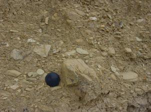 Kyeburn formation gravels. Large angular greywacke cobbles up to 20-30cm dominate. Minor slabby (up to 20cm) semischist are present
