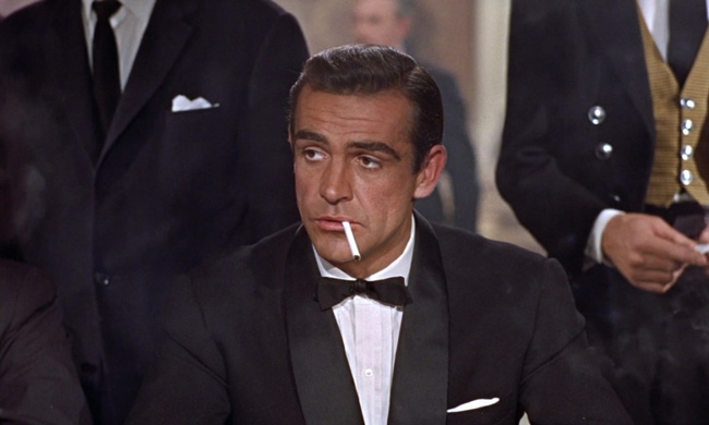James-Bond-smoking-image