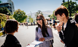 University of Otago students on the Dunedin campus. Image.