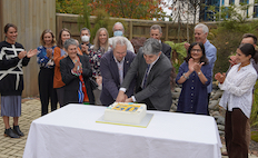 Dunedin study 50 years anniversary celebration with cake