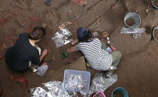 Bronze Age dig in Thailand 