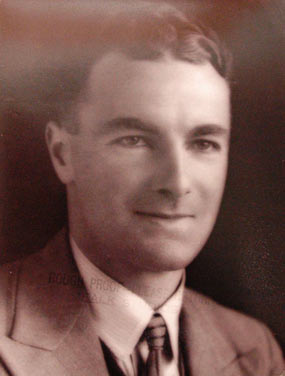 Ernie Webber, portrait photograph, c.1930. 