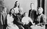 The Graves family in September 1908. 